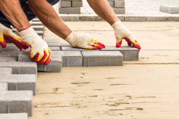 Best Professional Driveway Pavers  in West Crossett, AR